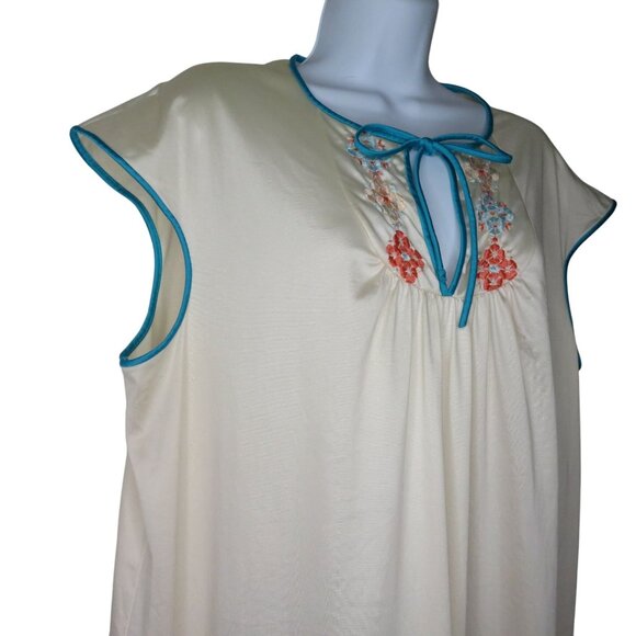 Vintage 70s Peignoir Set Full Length Nylon Nightgown Robe L Embroidery Blue Trim - Picture 4 of 16